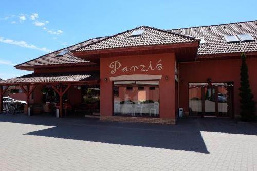 Malom Club Panzió 6500 Baja, Szegedi út 19. kép - 3