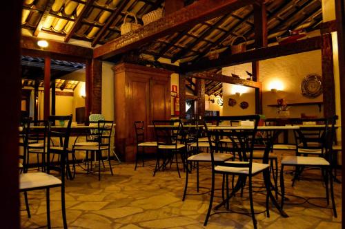 Restoran atau tempat lain untuk makan di Pousada do Namorado