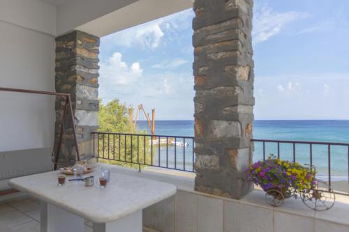 Gallery image of Moutsouna Beach in Moutsouna Naxos