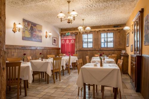 Un restaurant u otro lugar para comer en Hotel Florian