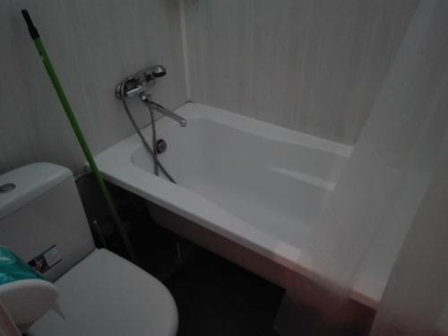 A bathroom at City Centre Apartaments