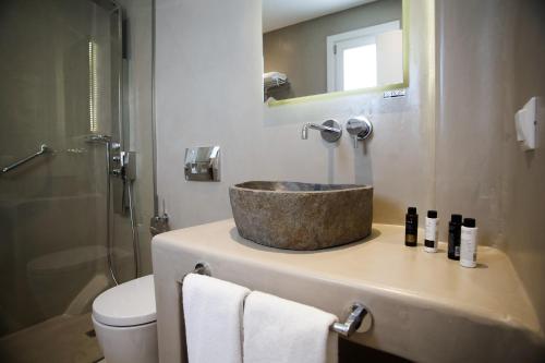 Kúpeľňa v ubytovaní Kalypso Villas
