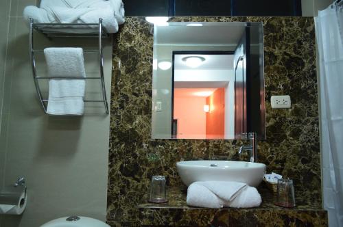 Et badeværelse på Hotel Casa Campesina