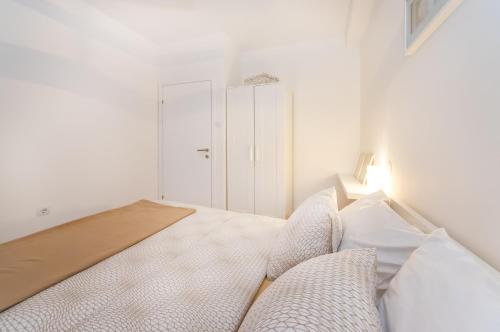 Apartments Shosha