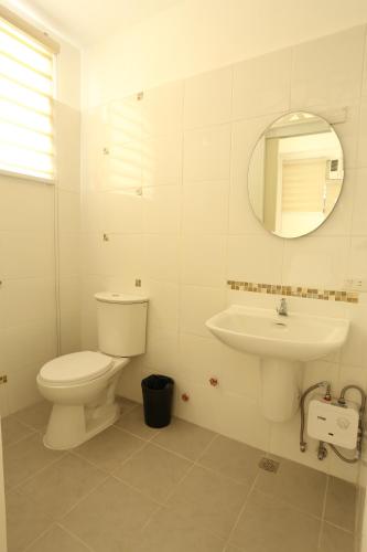 Ванная комната в Alicia Tower Residences