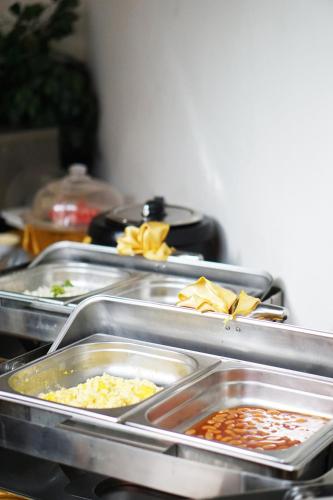 Jídlo v hotelu nebo okolí