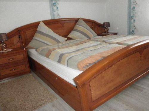 
Ein Bett oder Betten in einem Zimmer der Unterkunft Haus Lotte
