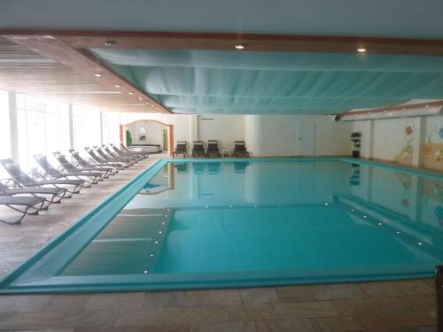 Bazén v ubytování Appartement-Oberwiesenhof nebo v jeho okolí