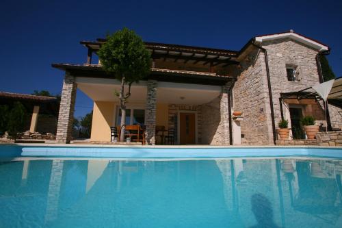 Foto dalla galleria di Villa Flores a Barban