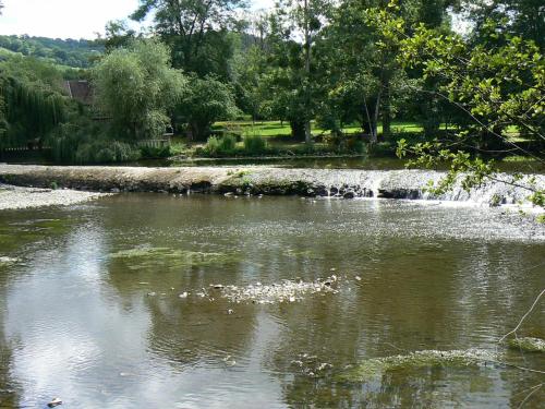Afbeelding uit fotogalerij van Chambres d'Hôtes du Moulin du Vey in Clécy