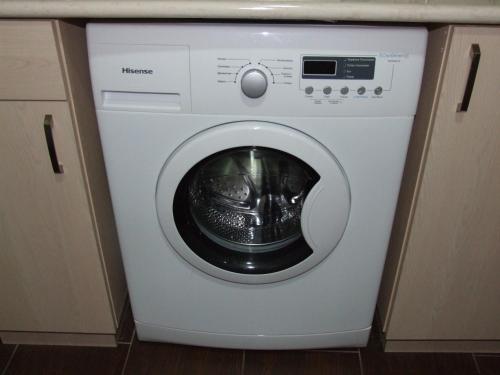  Apartment Paronyan 22 -  Room  picture :   Tea/Coffee maker    Shower    TV                           