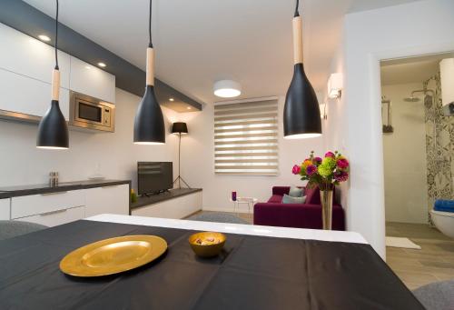 Le Grey, Modern & Luxurious Suite in City Centre