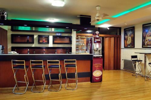 Лаундж или бар в Hotel Temu