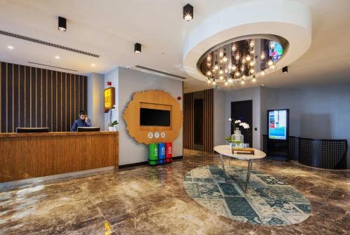 Televisyen dan/atau pusat hiburan di Park Inn by Radisson Izmir