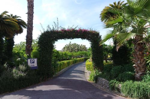 Κήπος έξω από το Hotel Villa San Giuseppe