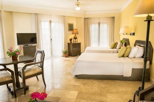 Gallery image of Hotel Los Itzaes by 5th av in Playa del Carmen