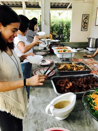 Еда / где поесть недалеко от курортного отеля