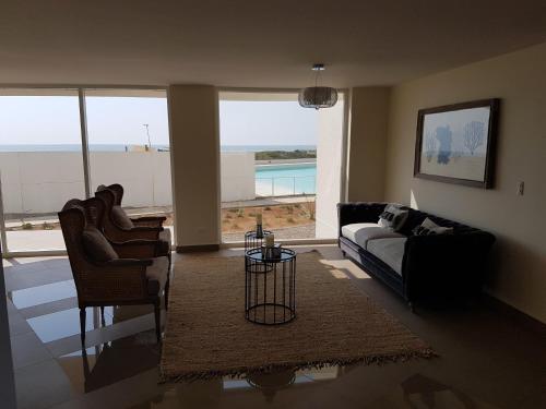 Ruang duduk di Laguna del Mar Apartamento 208