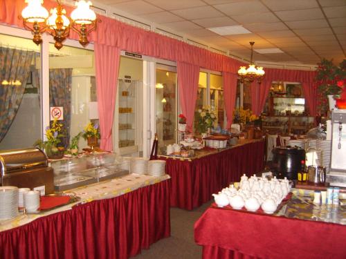 En restaurant eller et andet spisested på Hotel-Garni "Hof von Hannover"