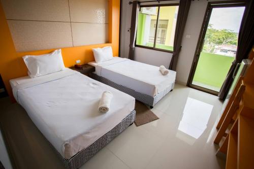 Gallery image of Pongkaew Hotel in Surat Thani