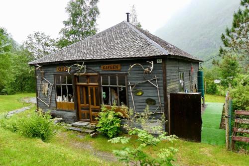 Сад в Strand Fjordhotel