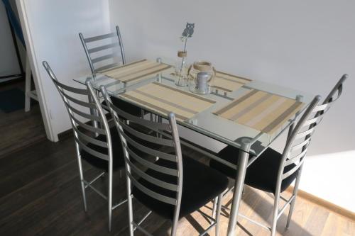 Jadalnia w apartamencie