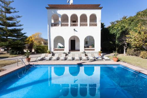 Fotografie z fotogalerie ubytování Villa Maresme v destinaci Cabrils