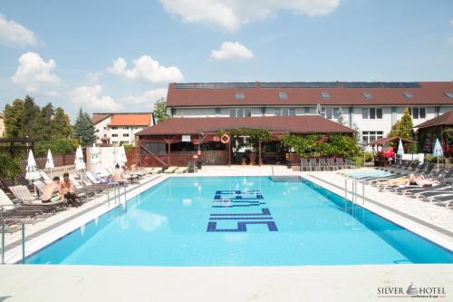 Bazén v ubytování Silver Hotel nebo v jeho okolí