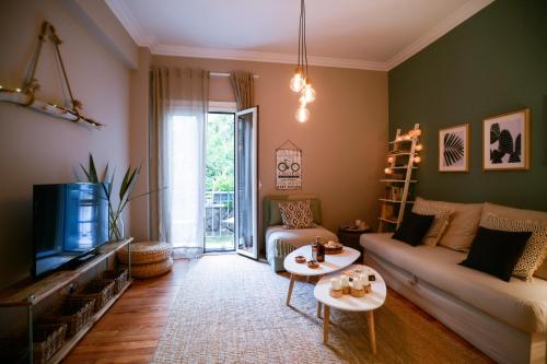 Your "Home Away from Home" in Acropolis