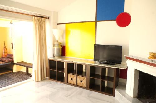 Puerto Marina waterfront apartment