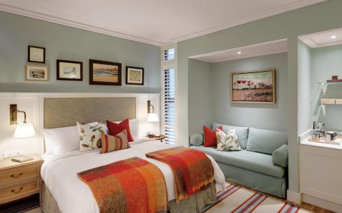 Katil atau katil-katil dalam bilik di Strand Hotel Swakopmund