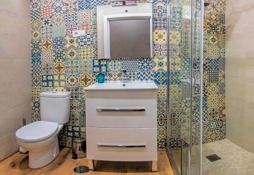 Kúpeľňa v ubytovaní DREAMSUITES MARIN GARCIA.
