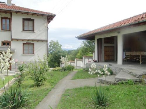 Afbeelding uit fotogalerij van Hotel Bardeni in Tryavna