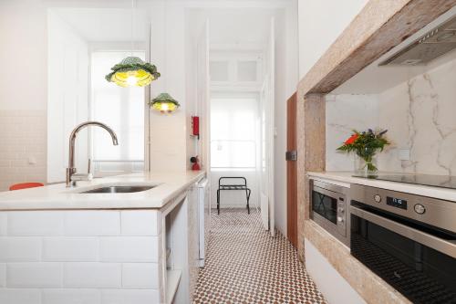 Dapur atau dapur kecil di Lisbon Cheese & Wine Suites