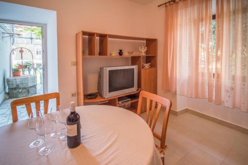 Apartment Ana 1