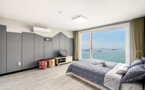 Zdjęcie z galerii obiektu Yeosu Blooming Pension w mieście Yeosu