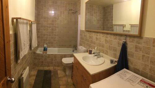 Koupelna v ubytování Le Jardin de Font Romeu