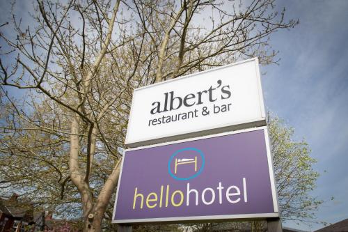 Certificato, attestato, insegna o altro documento esposto da Hello Hotel