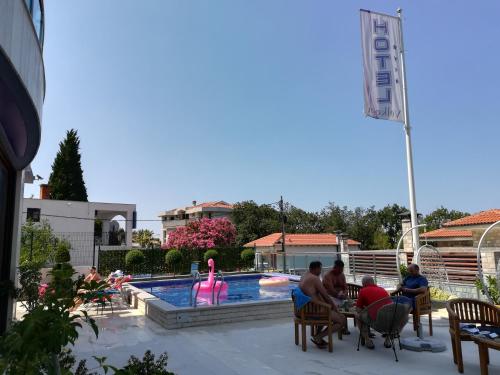 Gallery image of Hotel Velkom in Sutomore