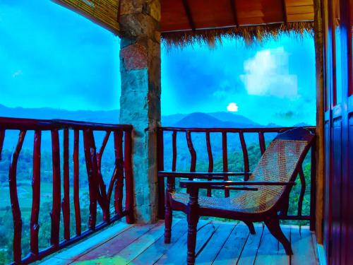 Un balcón o terraza de Ornateview Hotel