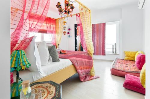 CALI Deluxe Holidays, Sesimbra