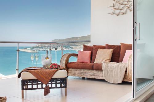 CALI Deluxe Holidays, Sesimbra