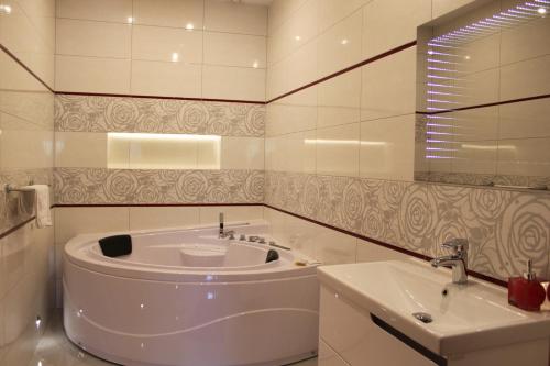 Et badeværelse på Hotel Oaza