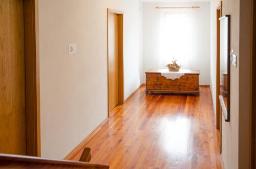 Fotografie z fotogalerie ubytování Apartment pri Damijanu v destinaci Ponikve