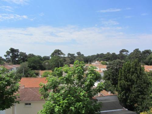 a view from the roof of a house at Le Homard Bleu in Saint-Trojan-les-Bains