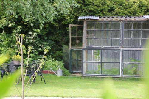 Un jardín fuera de De Kluiskaemer in de Olde Banck