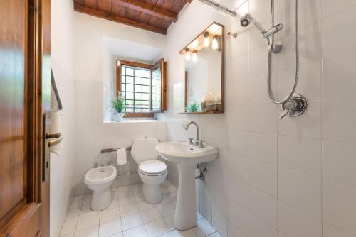 Koupelna v ubytování Agriturismo Casapasserini