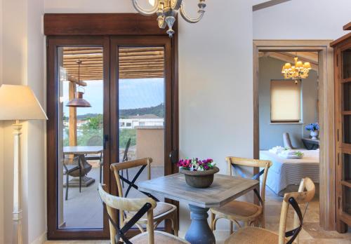 Gallery image of By the sea luxury suites in Limenas