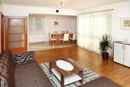 Apartment Matea