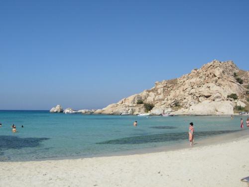 Gallery image of Zanneta Apartments & Suites in Mikri Vigla